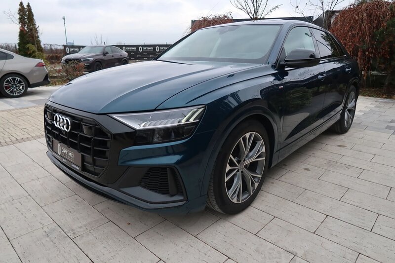 Audi Q8